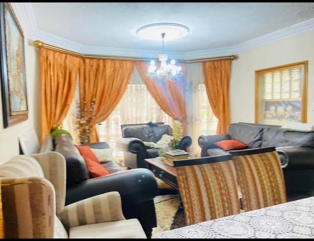 3 BEDROOM HOUSE FOR SALE IN ASHLEY